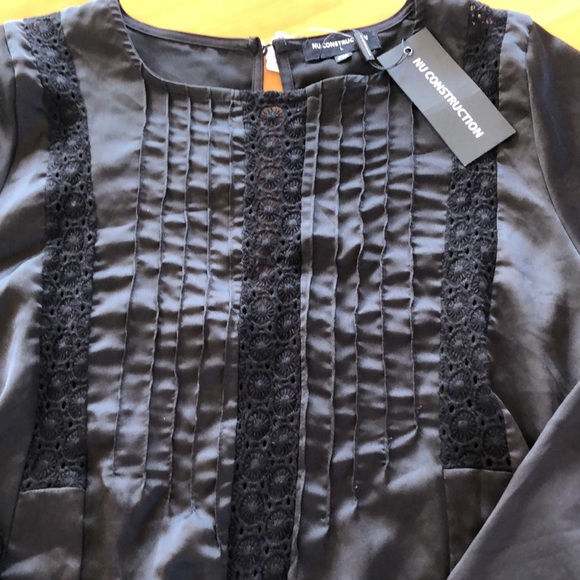 NU CONSTRUCTION LACE BLOUSE nwt - Picture 2 of 4